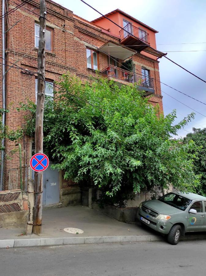 Tranquil Apartment In Vake Tbilisi Exterior photo